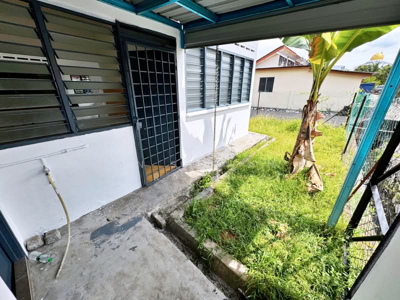 1-storey Terraced House for Sale in Seksyen 1 Bandar Baru Bangi (Bandar Baru Bangi) - Herman Sazwan Nor Rahim - Exterior - PropertyGuru.com.my
