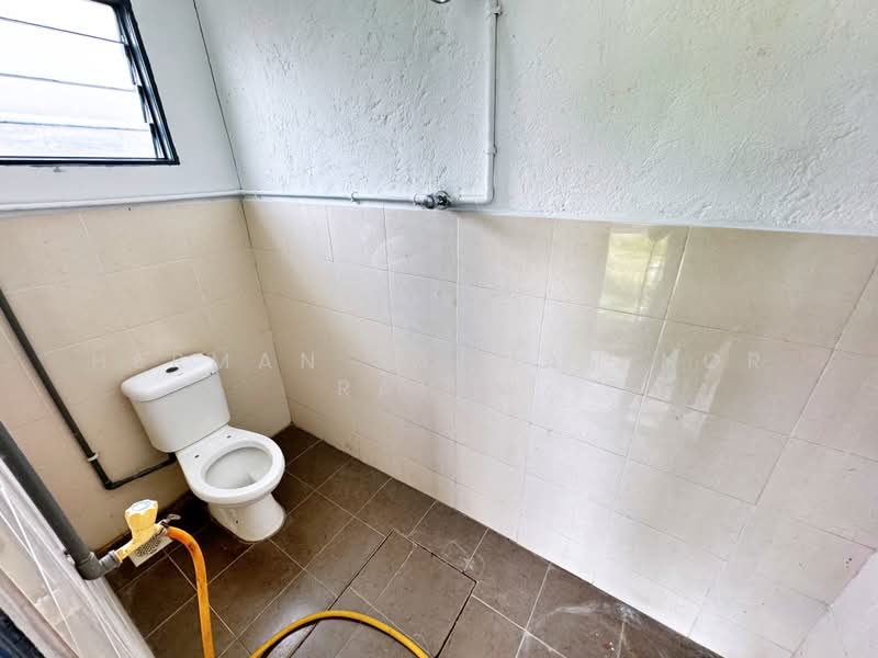 1-storey Terraced House for Sale in Seksyen 1 Bandar Baru Bangi (Bandar Baru Bangi) - Herman Sazwan Nor Rahim - Bathroom - PropertyGuru.com.my