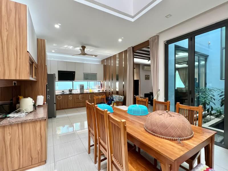 Rumah Berkembar untuk Dijual di Setia Eco Gardens (Gelang Patah) - Roselynn Chai - Kitchen - PropertyGuru.com.my