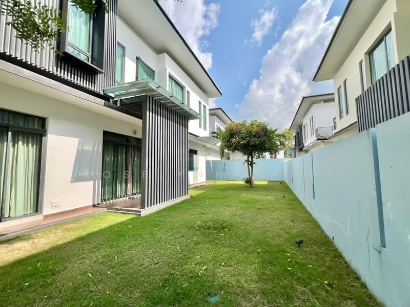 Rumah Berkembar untuk Dijual di Setia Eco Gardens (Gelang Patah) - Roselynn Chai - Exterior - PropertyGuru.com.my