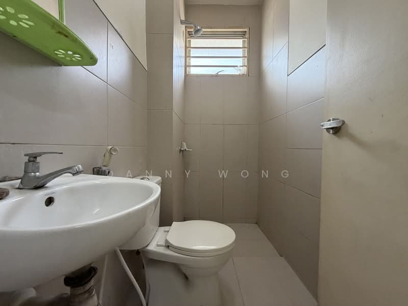 Rumah Teres 2 Tingkat untuk Dijual di Bandar Country Homes (Rawang) - Danny Wong - PropertyGuru.com.my