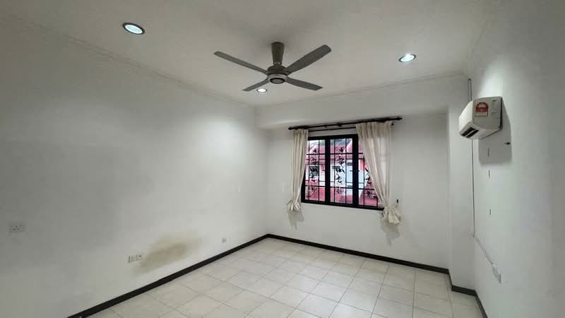 Rumah Teres 2.5 Tingkat untuk Dijual di Bukit Gambir (Gelugor) - KH Tan - PropertyGuru.com.my