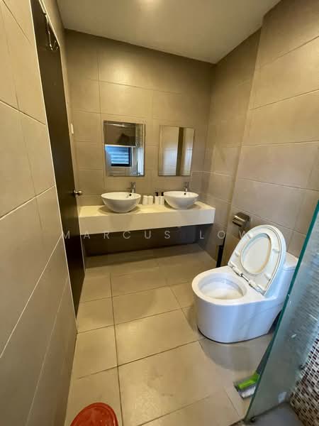Servis Apartment untuk Dijual di D'Latour - Marcus Low - Bathroom - PropertyGuru.com.my