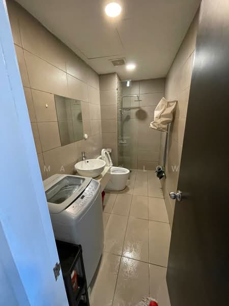 Servis Apartment untuk Dijual di D'Latour - Marcus Low - Bathroom - PropertyGuru.com.my