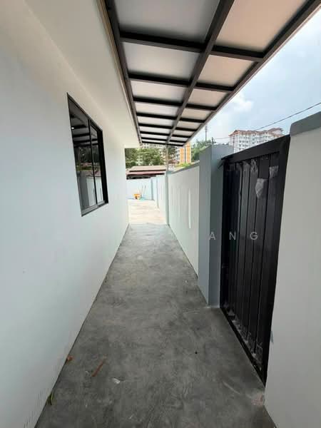 Rumah Teres untuk Dijual di Skudai (Johor) - Chuan Liang - Back Corner - PropertyGuru.com.my