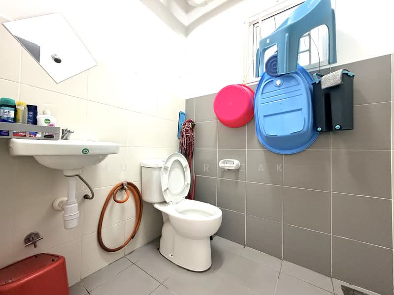 Apartment for Sale at Residensi Laguna Biru 2 - Muizz Razak - PropertyGuru.com.my