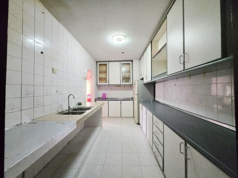 Condominium for Sale at Le Jardine Condominium - Zul Syafiq - Kitchen - PropertyGuru.com.my