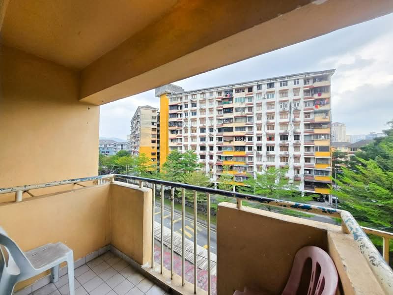 Condominium for Sale at Le Jardine Condominium - Zul Syafiq - Balcony - PropertyGuru.com.my