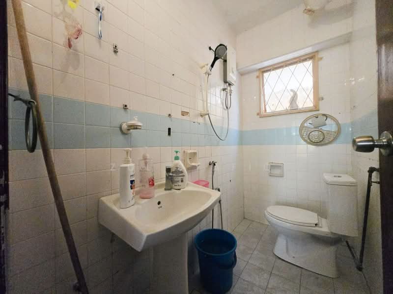 Condominium for Sale at Le Jardine Condominium - Zul Syafiq - Bathroom - PropertyGuru.com.my