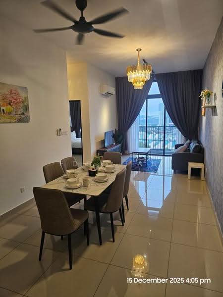 Kediaman Servis untuk Dijual di TriTower Residence @ Johor Bahru Sentral - Eddy Tan - Dining Room - PropertyGuru.com.my