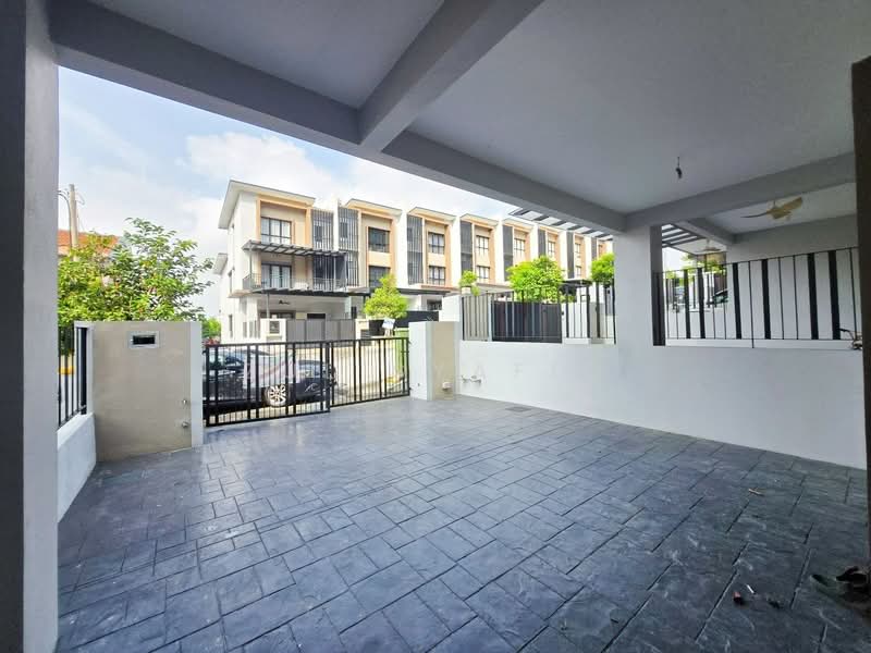 Rumah Teres untuk Dijual di Gombak (Selangor) - Zul Syafiq - Exterior - PropertyGuru.com.my