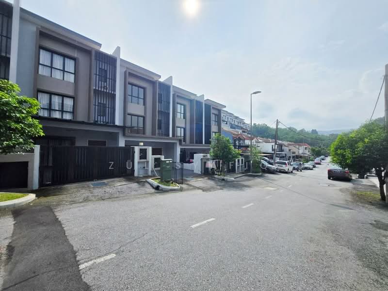 Rumah Teres untuk Dijual di Gombak (Selangor) - Zul Syafiq - Exterior - PropertyGuru.com.my