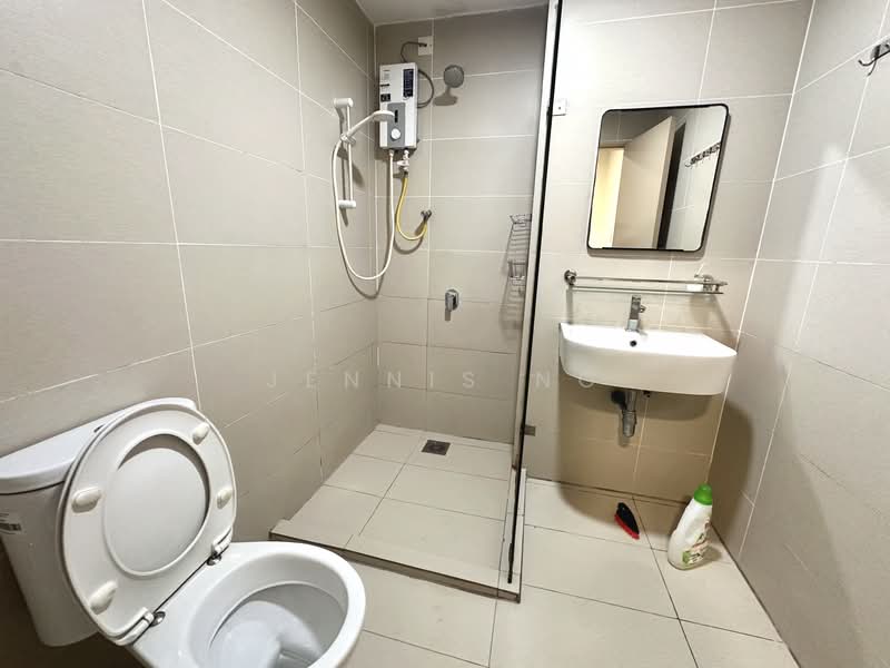 Kediaman Servis untuk Disewa di Maisson - Jennis Ng - Bathroom - PropertyGuru.com.my