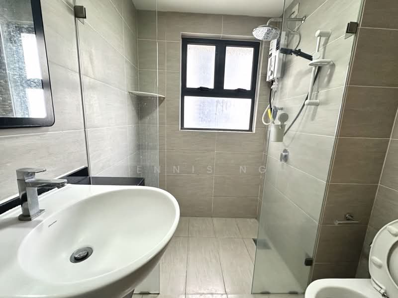 Kediaman Servis untuk Disewa di Maisson - Jennis Ng - Bathroom - PropertyGuru.com.my