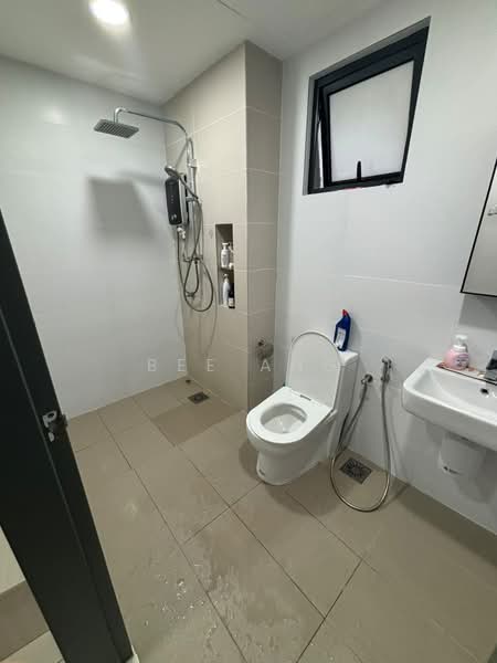 Servis Apartment untuk Disewa di TRIO By Setia - Bee Ang - Bathroom - PropertyGuru.com.my