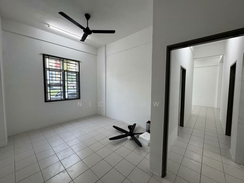 Pangsapuri untuk Disewa di Taman Pulai Mutiara 2: Phase A3A - A3C - Nick Low - Interior - PropertyGuru.com.my