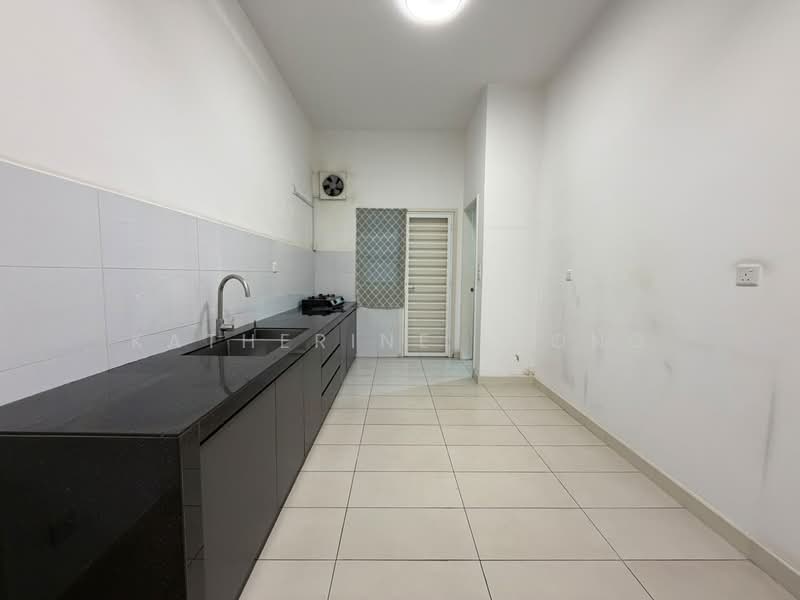 2-storey Terraced House for Rent in Rawang (Selangor) - Katherine Leong - Kitchen - PropertyGuru.com.my