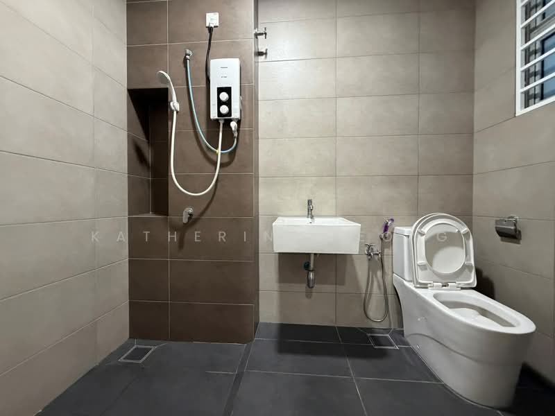 2-storey Terraced House for Rent in Rawang (Selangor) - Katherine Leong - Bathroom - PropertyGuru.com.my