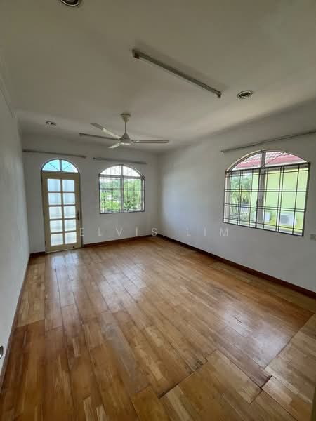 Semi-Detached House for Sale in Pantai Jerejak (Bayan Lepas) - Elvis Lim - Living Room - PropertyGuru.com.my