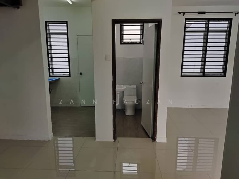 Terraced House for Sale in Rawang (Selangor) - Zann Fauzan - Bathroom - PropertyGuru.com.my