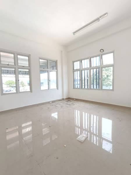 Kilang Berkembar untuk Disewa di Masai (Johor) - Fion Lim - Interior - PropertyGuru.com.my