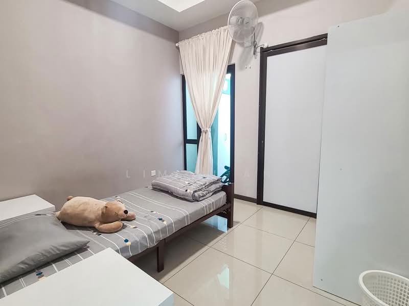 3-storey Terraced House for Sale in Bandar Bayan Bahru (Bayan Lepas) - Lim Yi An - PropertyGuru.com.my