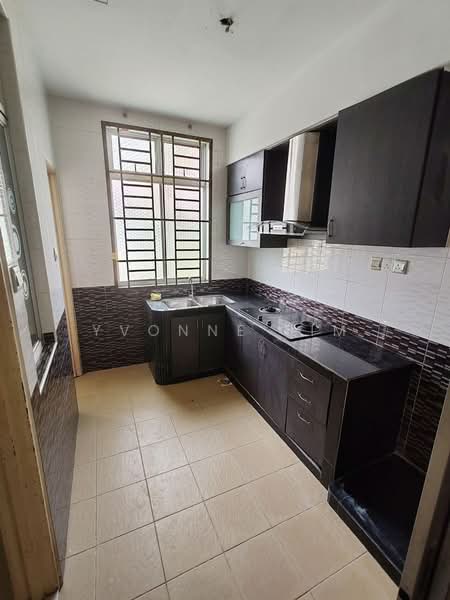 2-storey Terraced House for Sale in Taman Nusa Idaman (Iskandar Puteri (Nusajaya)) - Yvonne Lim - Kitchen - PropertyGuru.com.my