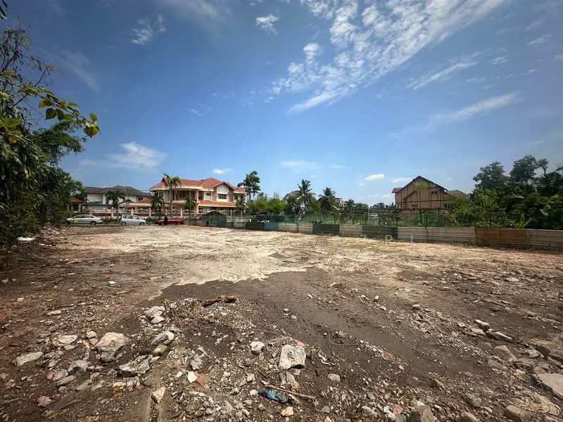 Tanah Kediaman untuk Dijual di Bandar Country Homes (Rawang) - Zaffur Nazri - Exterior - PropertyGuru.com.my