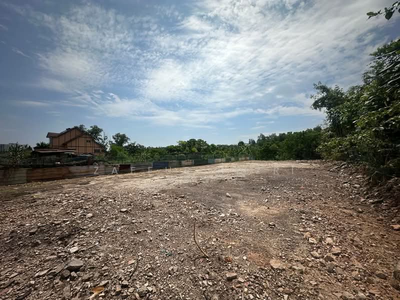 Tanah Kediaman untuk Dijual di Bandar Country Homes (Rawang) - Zaffur Nazri - Exterior - PropertyGuru.com.my