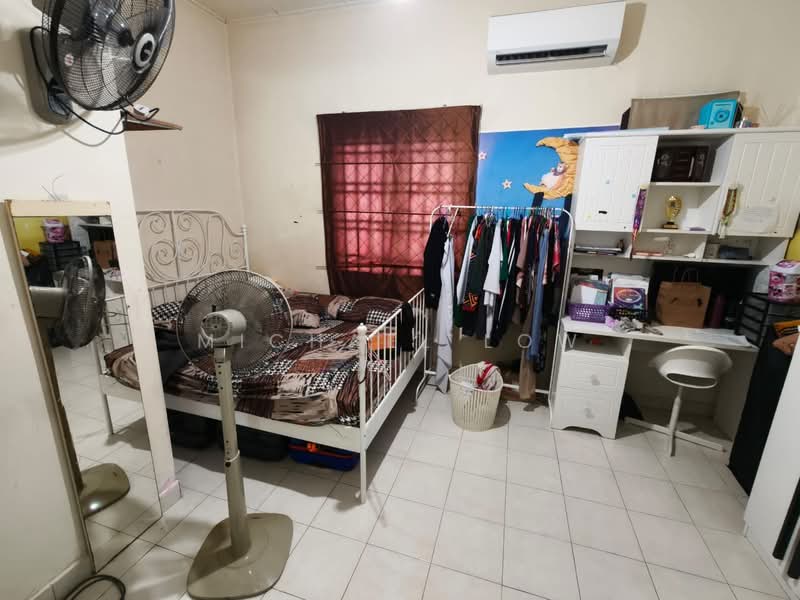 Rumah Teres 2-Tingkat untuk Dijual di Taman Seri Austin (Tebrau) - Michael Low - PropertyGuru.com.my