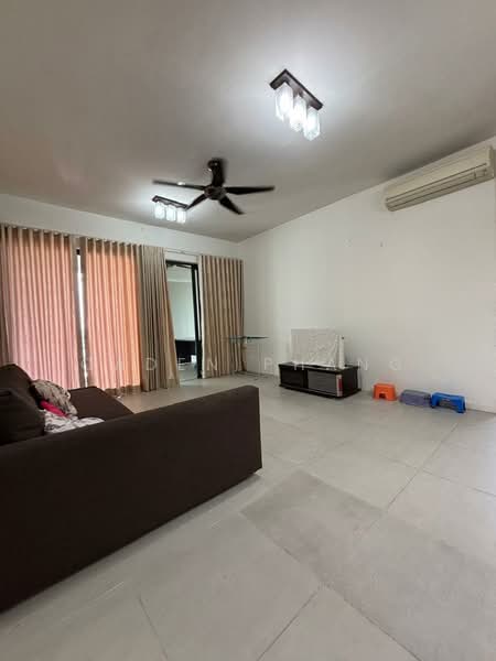 Servis Apartment untuk Disewa di Jaya One Residences - Caden Phang - Living Room - PropertyGuru.com.my