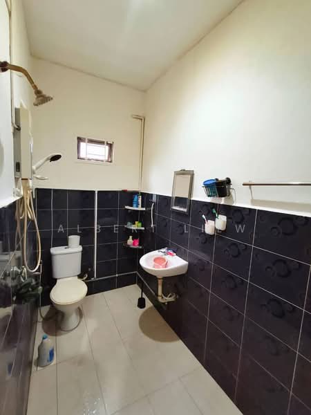 Bungalow for Sale in Tampoi (Johor) - Albert Liew - Bathroom - PropertyGuru.com.my