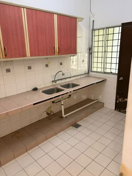 Rumah Teres 2-Tingkat untuk Dijual di Taman Wawasan (Puchong) - Jowie Kwek - Kitchen - PropertyGuru.com.my