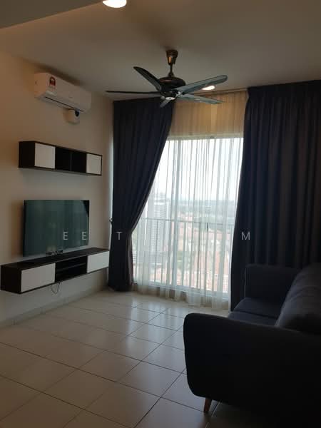 Kediaman Servis untuk Disewa di The Zizz @ Damansara North - Ee Tsin Lim - Living Room - PropertyGuru.com.my