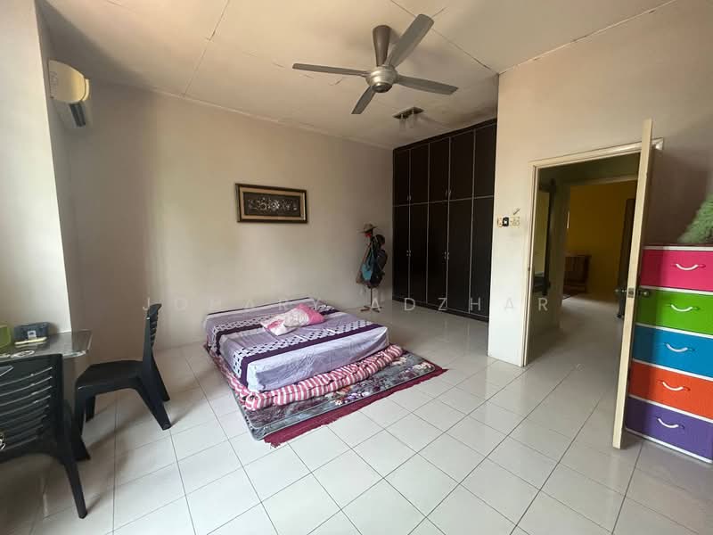 2-storey Terraced House for Sale in Taman Desa Mas (Rawang) - Johary Adzhar - Bedroom - PropertyGuru.com.my