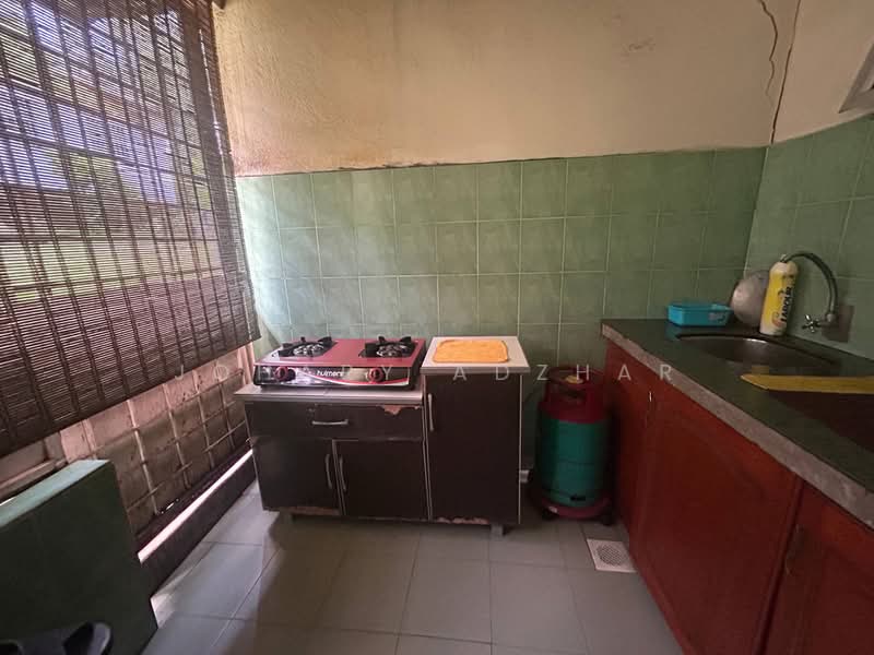 2-storey Terraced House for Sale in Taman Desa Mas (Rawang) - Johary Adzhar - Kitchen - PropertyGuru.com.my