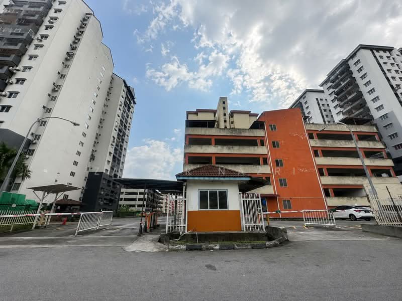 Pangsapuri untuk Dijual di Sri Ria Apartments - Zaffur Nazri - Exterior - PropertyGuru.com.my