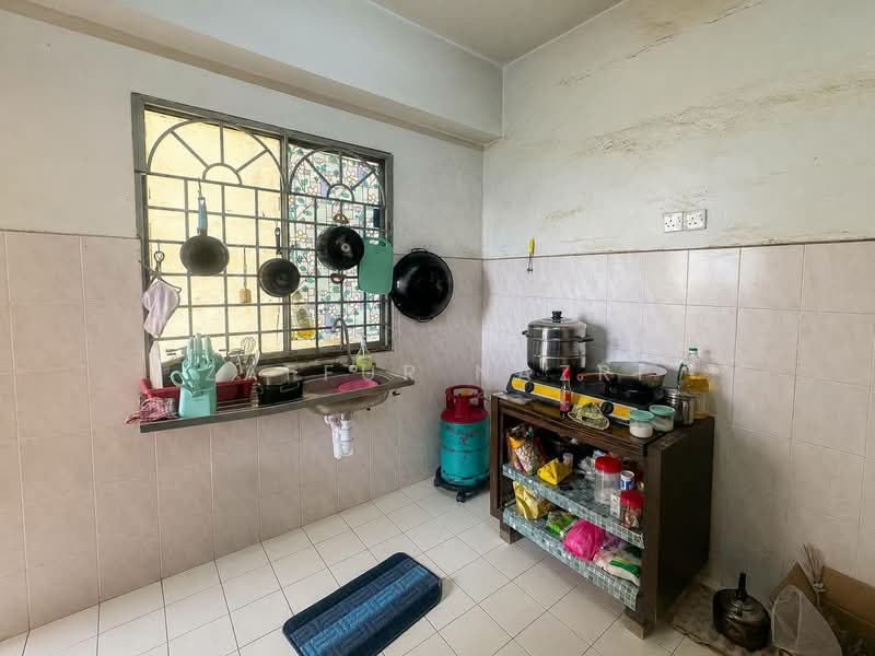 Pangsapuri untuk Dijual di Sri Ria Apartments - Zaffur Nazri - Kitchen - PropertyGuru.com.my
