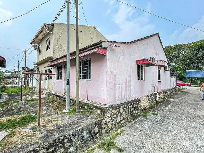 Rumah Teres 1 Tingkat untuk Dijual di Bandar Bukit Beruntung (Bukit Beruntung) - Zann Fauzan - Exterior - PropertyGuru.com.my