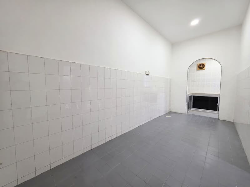 1-storey Terraced House for Sale in Masai (Johor) - Albert Liew - Kitchen - PropertyGuru.com.my