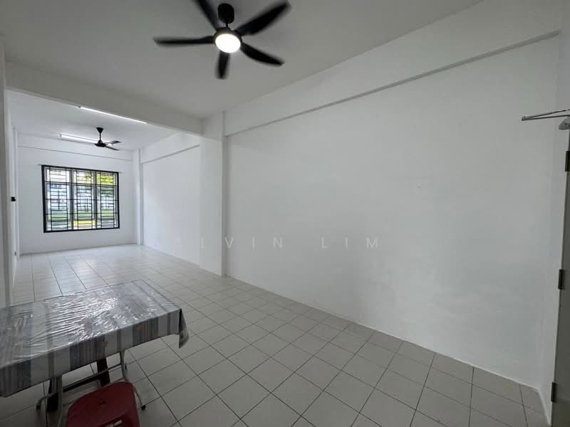 Pangsapuri untuk Disewa di Pangsapuri Pulai Mutiara - Alvin Lim - Living Room - PropertyGuru.com.my