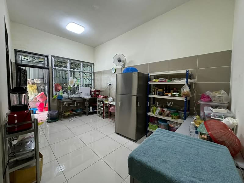 Rumah Berkembar untuk Dijual di Skudai (Johor) - Albert Liew - Kitchen - PropertyGuru.com.my