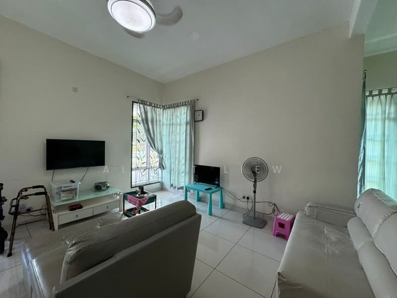 Rumah Berkembar untuk Dijual di Skudai (Johor) - Albert Liew - Living Room - PropertyGuru.com.my
