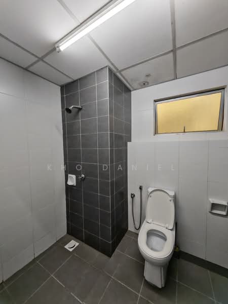 Pejabat untuk Disewa di Seksyen 22 (Shah Alam) - Kho Daniel - Bathroom - PropertyGuru.com.my