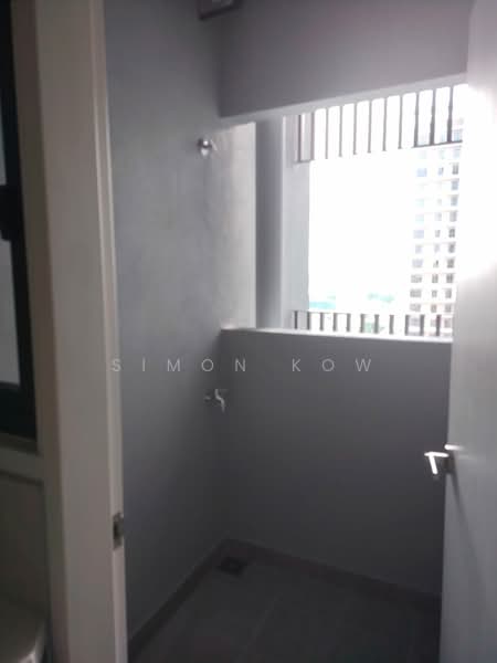 Servis Apartment untuk Dijual di Subang Jaya City Centre (SJCC) : Teja - Simon Kow - Balcony - PropertyGuru.com.my