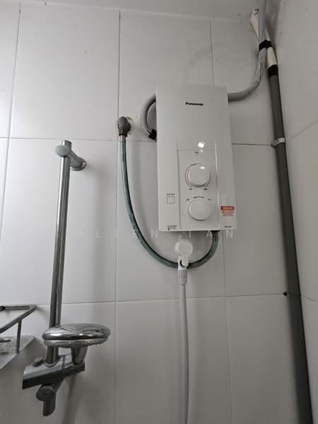 Kondominium untuk Disewa di Zenith Residences - Allen Tan - Bathroom - PropertyGuru.com.my