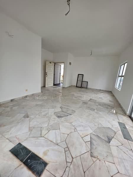 Condominium for Sale at Bay View Villas - Angie Choo - PropertyGuru.com.my