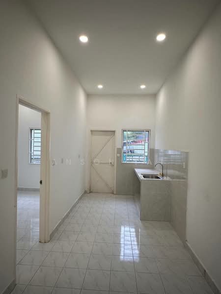 1-storey Terraced House for Sale in Sungai Ara (Penang) - Anson Tai - Kitchen - PropertyGuru.com.my
