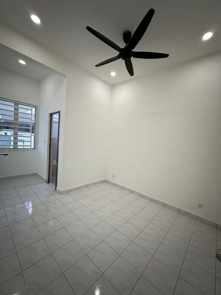 1-storey Terraced House for Sale in Sungai Ara (Penang) - Anson Tai - Living Room - PropertyGuru.com.my