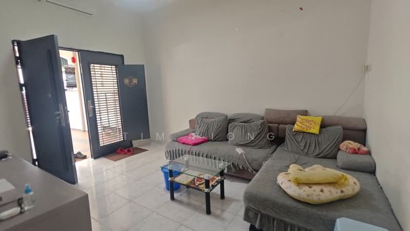 1-storey Terraced House for Sale in Taman Cheng Ria (Bertam) - Tim Piong - Living Room - PropertyGuru.com.my